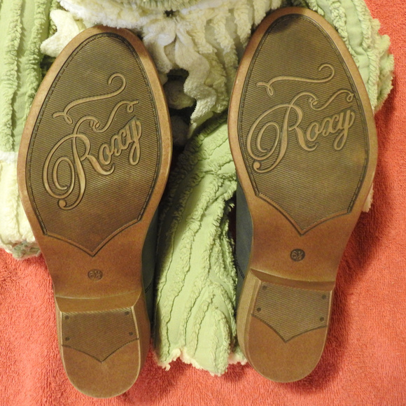 Roxy Booties - Picture 7 of 7